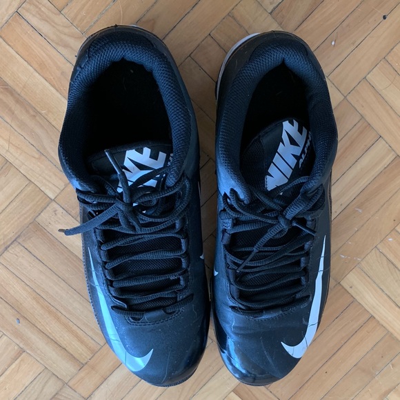 Nike Men's Alpha Menace Shark Mid Football Cleats - Picture 2 of 2